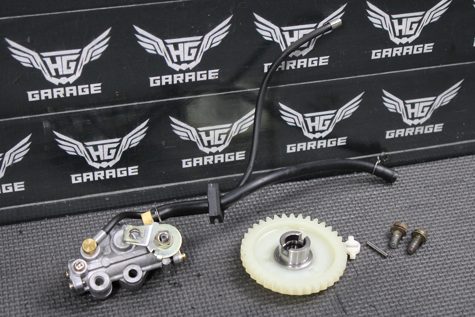ヨシダ JF-ONE 40DS-LUX マイクロモーター 中古 2000 SUZUKI DS80 01-04 JR80 OEM MIKUNI ENGINE MOTOR OIL PUMP 16100