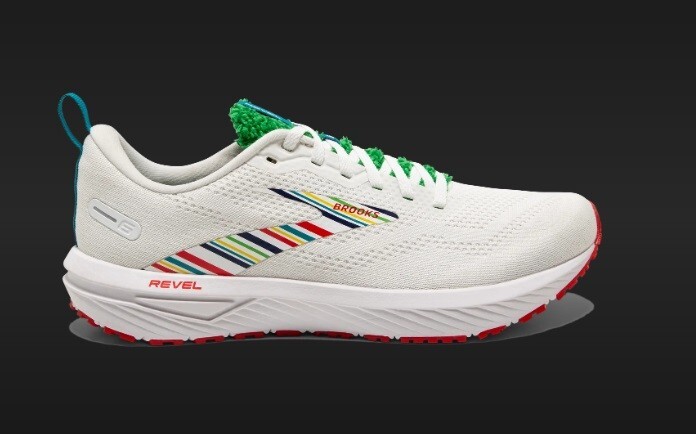 New $100 Brooks Revel White Limited Edition Summer Run Grass Sneaker  Women B