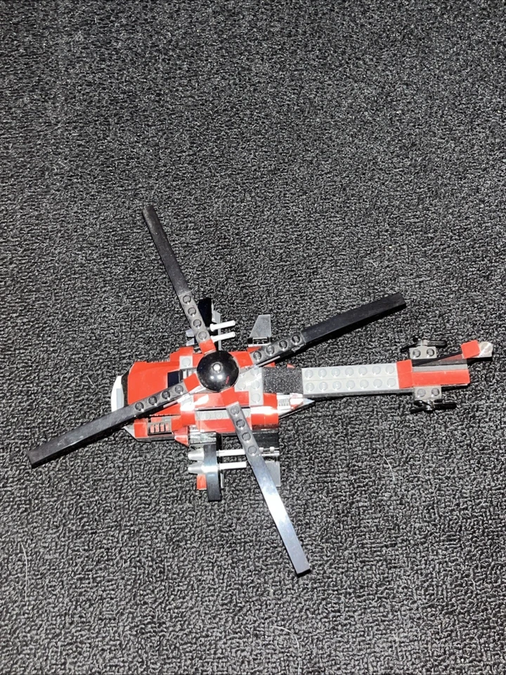 LEGO 6866 Deadpool Wolverine's Chopper Showdown Mostly Complete Helicopter Only - Image 2 of 4