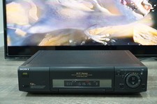 Sony SLV-975HF 4-Head HiFi Stereo Digital VCR VHS Cassette Player/Recorder 904