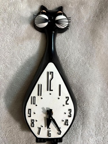 Vintage DeSousa Simone Kitty Kat Clock Black Cat Wall Clock Battery Operated WOR