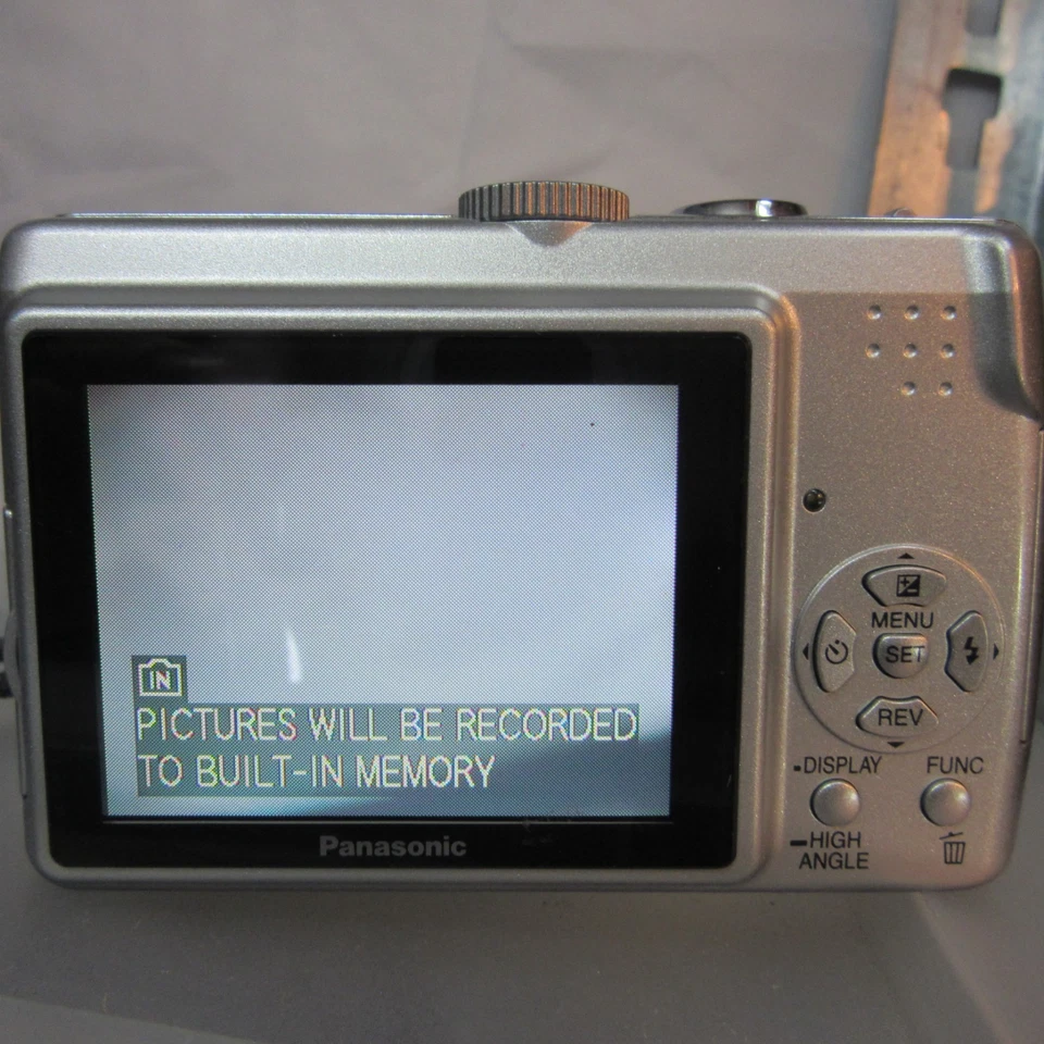Panasonic Lumix Digital Camera, DMC-LZ7, 7.2MP, Silver, Tested, photo 2 of 3