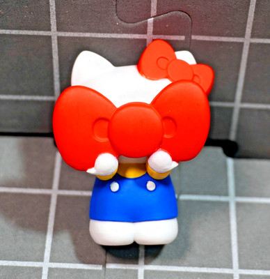 Sanrio Hide & Seek Figure HELLO KITTY Twinchees Takara Tomy ARTS Gashapon