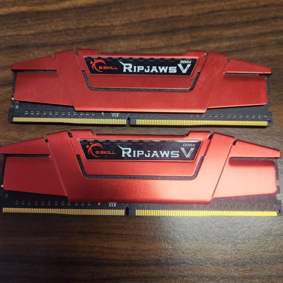 G. Skill 16GB (2x8GB) DDR4 3000mhz CL15 Kit - F4-3000C15D-16GVRB - Image 2 of 2