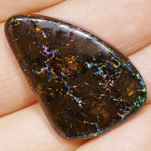 28.99 ct Multicolor Boulder Matrix Opal aus Queensland – Australien 28.99 ct Multicolor Boulder Matrix Opal aus Queensland – Australien