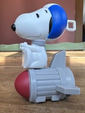 2018 Peanuts Snoopy Astronaut Space Rocket  3 McDonalds Happy Meal Toy