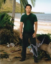 DANIEL DAE KIM signed Autogramm 20x25cm LOST in Person autograph COA