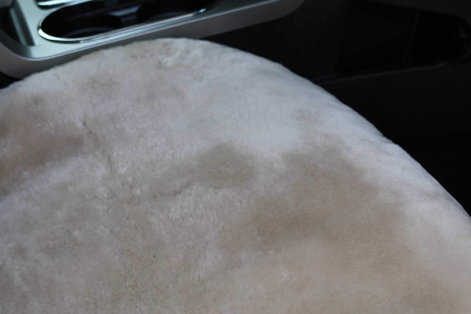 New Genuine Sheepskin Soft & Comfortable Seat Cushion Cover in Pearl Beige SSC2P