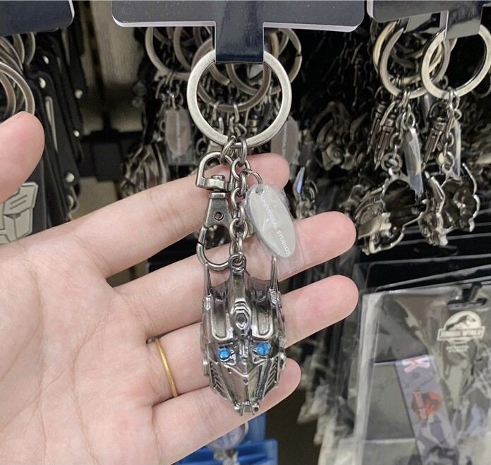 Universal Studios Beijing Transformer Optimus Prime Head Metal Keychain ...
