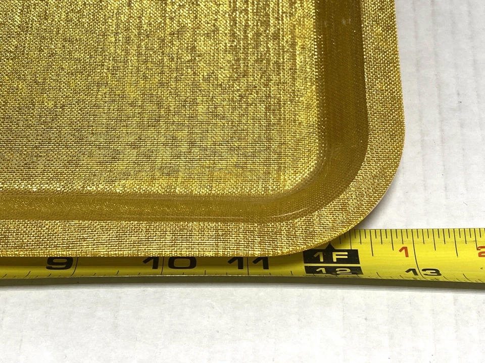 Prato de sobremesa aperitivo melamina ISAAC MIZRAHI quadrado ouro brilho 13"" - Imagem 4 de 4