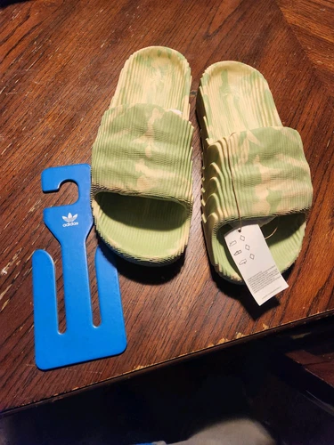 Adidas Adilette 22 'Magic Lime Desert Sand' sandali slides da uomo taglia 11 GY1597