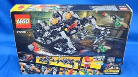 Lego DC Comics Super Heroes 76086 Knightcrawler Tunnel Attack Factory Sealed Set