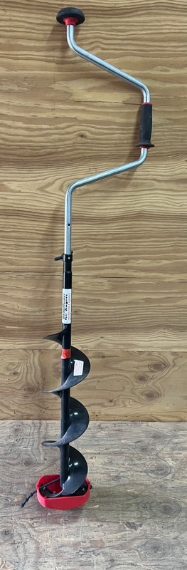 StrikeMaster 6” Manual Ice Auger Used