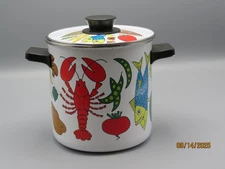 VINTAGE 1970's IGNACIO NANTUCKET METAL ENAMEL LOBSTER STICK POT WITH INSERT
