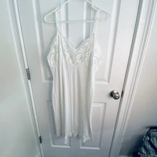 Vintage Wonder Maid Slip Womens 42 White Lace Non Cling Antron Nylon 70s dress