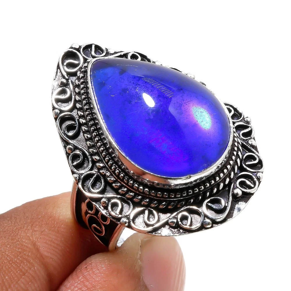 Grand Bague Et Pendentif Pierre Précieuse Tanzanite Bleue 61 Carats - Création De Laboratoire, Qualité Loupe Clean