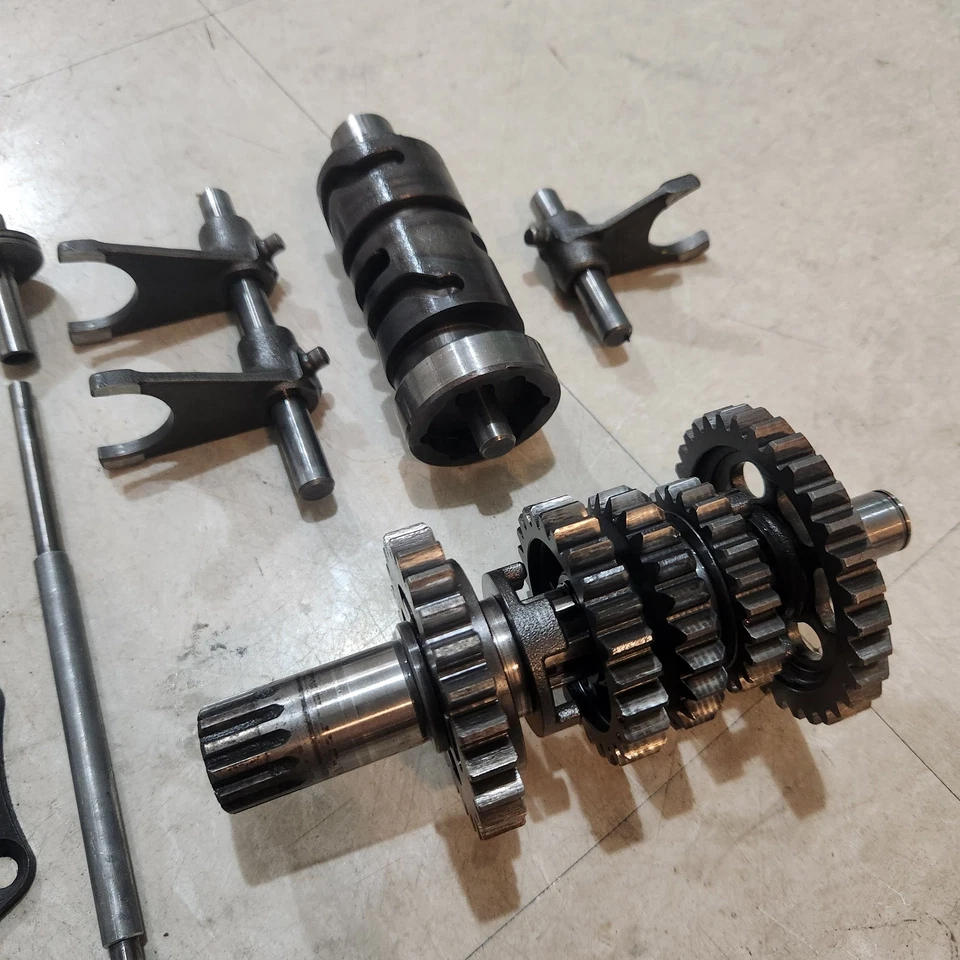 2003 - 2007 Suzuki DRZ125 L KLX125 L TRANSMISSION SHIFT SHAFT CAM DRUM GENUINE - Image 3 of 4