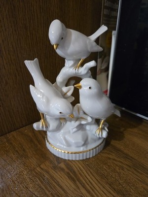 BEAUTIFUL BAVARIA GEROLD PORZELLAN THREE WHITE BIRDS FIGURINE WITH GOLD TRIM
