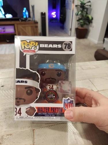 Funko POP! NFL  WALTER PAYTON Vinyl Figure #78 Chicago Bears Custom Blacklight