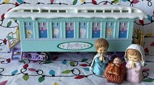 Precious Moments Sugar Town Express Passenger Car  Holy Family Seasonal Figures