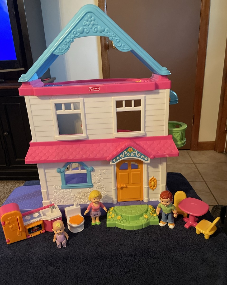 Fisher Price Mattel 2005 Doll House 