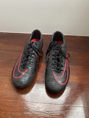 nike football boots womens
