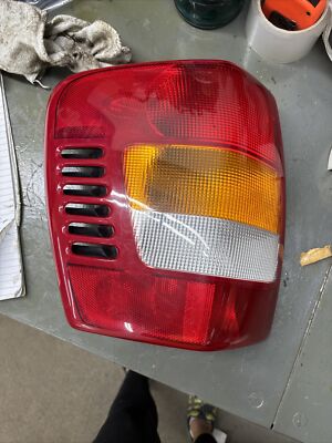 Tail Light Assembly Set Complete Tail Light Set For 1999-2003 Jeep Grand Cherokee - Driver & Passenger Side, DOT/SAE, Halogen 2005 Jeep Grand Cherokee Headlight Assembly - Foto 5