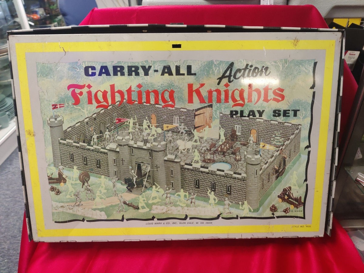 Old Vintage 1968 MARX Carry All Action Fighting Knights Play Set
