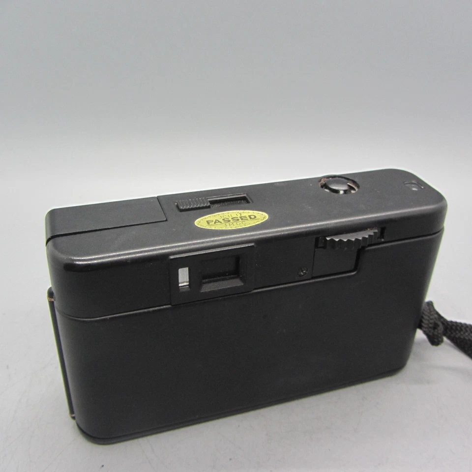 Mamiya U 35mm Film Point and Shoot Camera Black Tested *For Parts* - Image 2 of 4