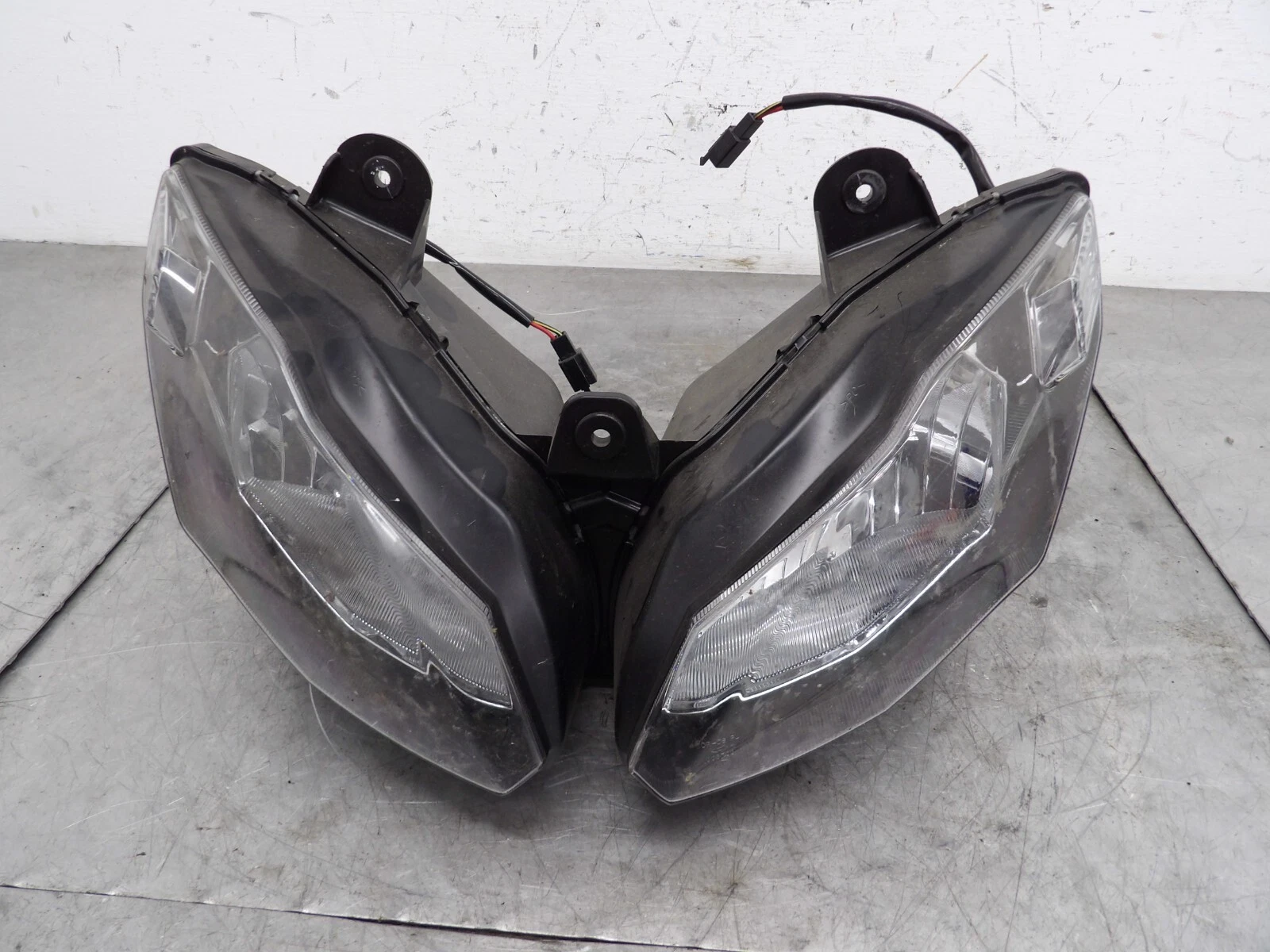 2012-2016 Kawasaki Ninja 650 OEM Front Headlight 23007-0173