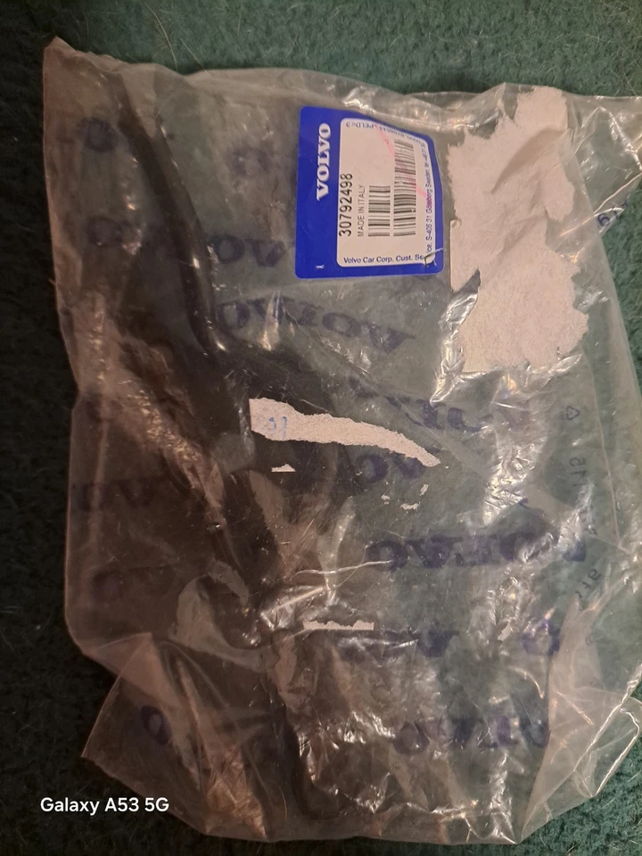 Подлинный задний кронштейн глушителя Volvo 30792498 - Изображение 2 из 3