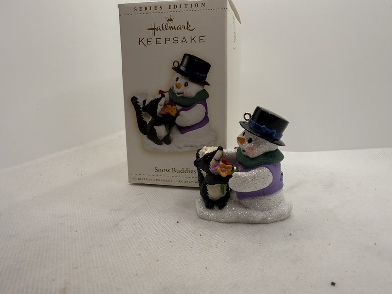 Hallmark Keepsake Ornament 2006 Series Edition Snow Buddies 9th in Series