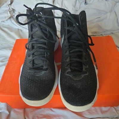 Hyperdunk Basketball 2017