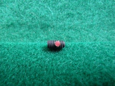 Lot of (675) 8-32 x 5/16'' Socket Set Screw Nylon Locking Pellet Oval Point