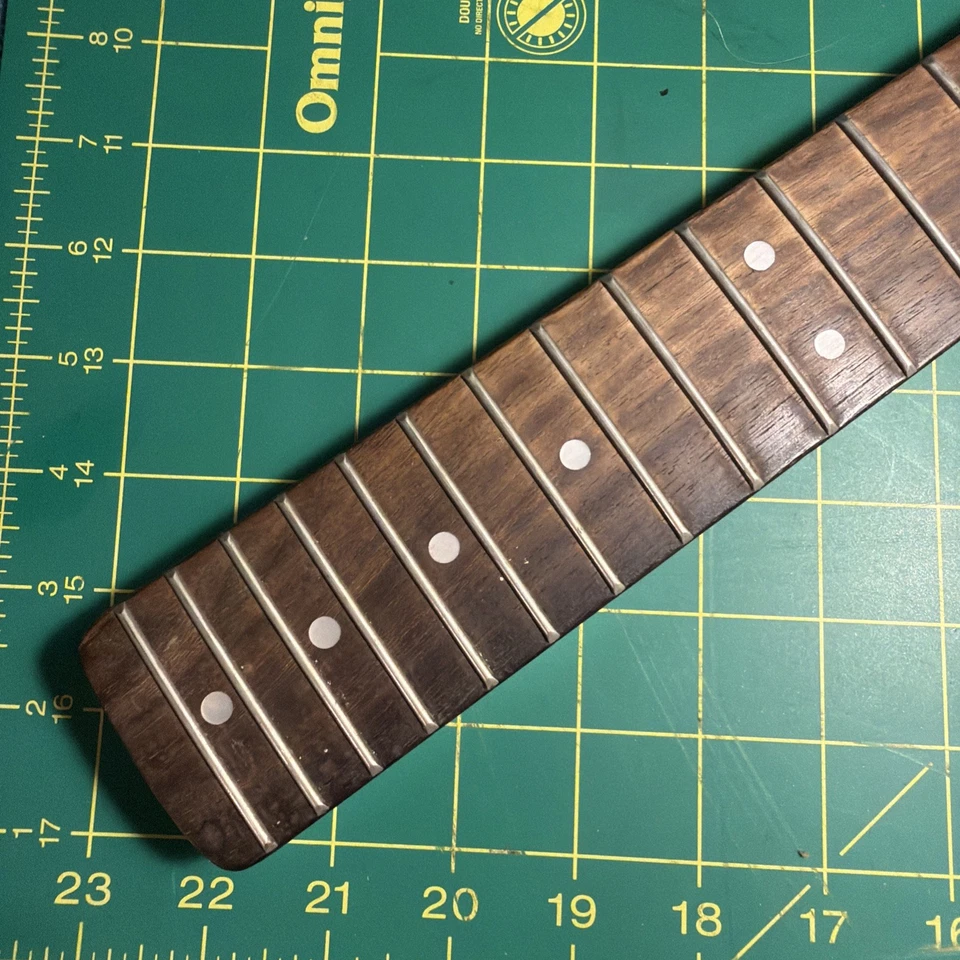 Fender Squier STRAT RHINO Electric Guitar neck maple rosewood 21 fret - Image 2 of 4