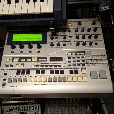 Yamaha RS7000 Music Production Studio Sequencer Sampler Groovebox