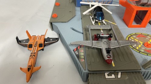 Matchbox Mission Headquarters Expanding Airbase Rotating Radar Attached - Picture 9 of 9