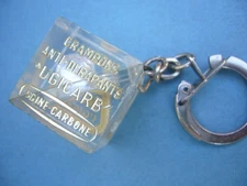 Keychain - inclusion anti-slip cleats UGICARB Ugine Carbon UGIGRIP