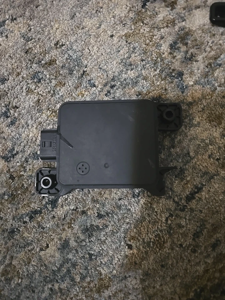 2023 2024 Hyundai Palisade Front Cruise Control Distance Radar OEM 99110-S8600 - Image 3 of 3