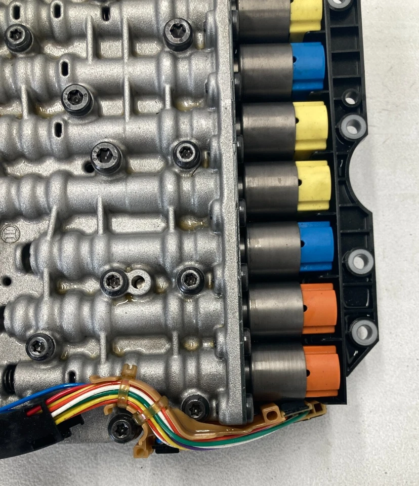 09 Audi A4 Premium Plus AWD Cuerpo de válvula de control de transmisión automática OEM Bosch 102K Foto 4 de 4