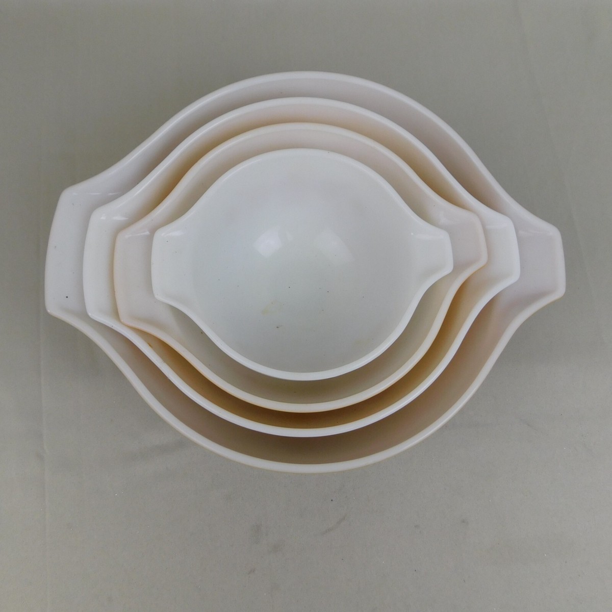 Vintage 70s Pyrex Butterfly Gold Set of 4 Nesting Cinderella