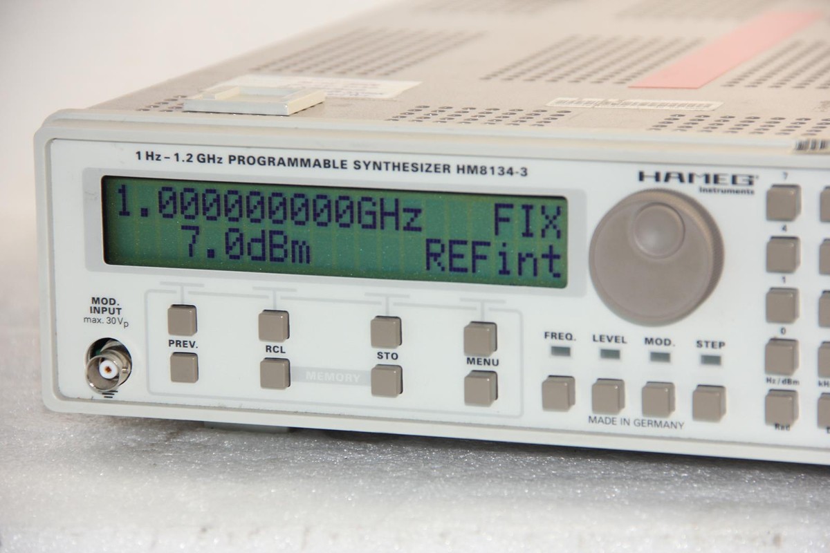 HAMEG HM8134-3 1Hz-1.2GHz High Performance RF Synthesizer for sale