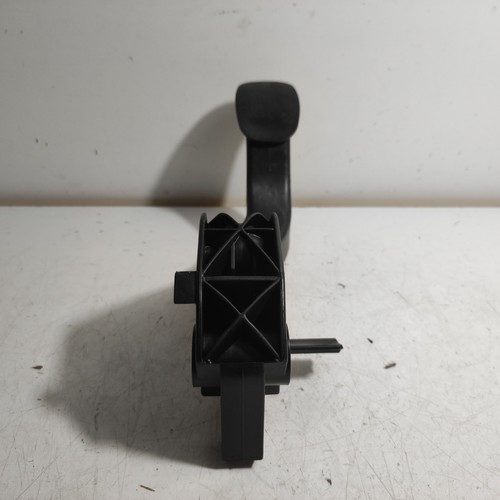 PEDALE COMANDO FRIZIONE ALFA ROMEO 147 - GT ORIGINALE 46755865 - Imagen 8 de 9