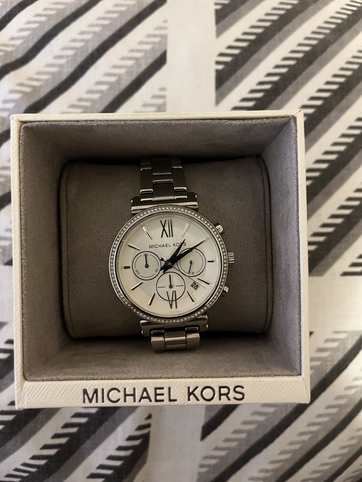 Michael Kors Sofie Quartz Silver Dial Silver Stee… - image 2