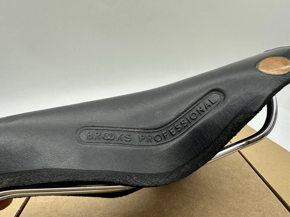 Винтажное профессиональное предварительно смягченное кожаное велосипедное седло Brooks сделано в Англии б/у в отличном состоянии - Изображение 4 из 4