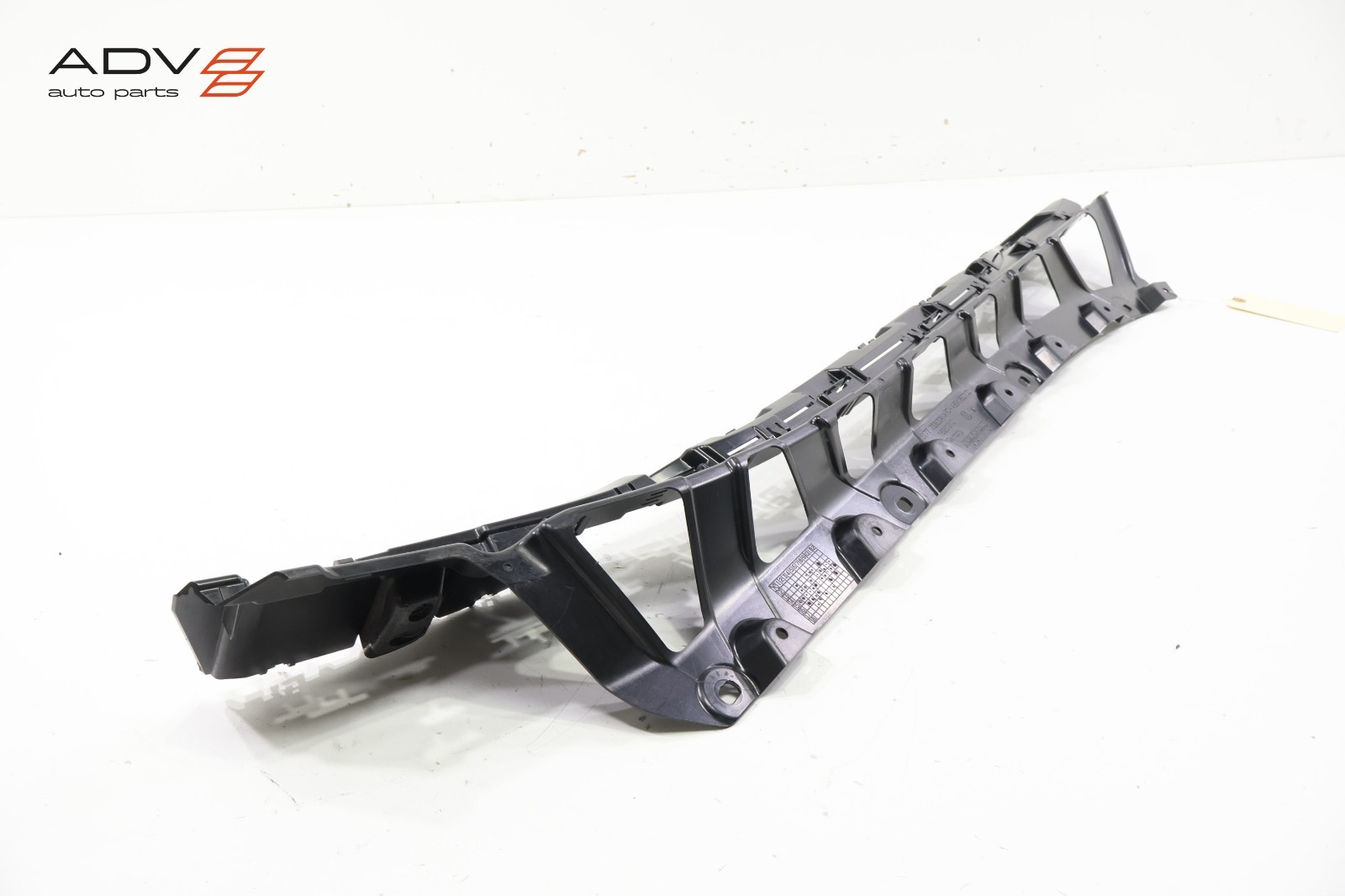 2014 - 2020 BMW i8 I12 COUPE RIGHT SIDE SKIRT ROCKER MOLDING PANEL BRACKET OEM