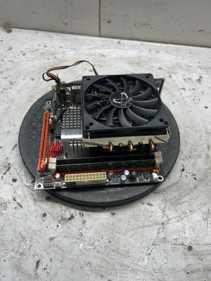 ZOTAC FSB1333 Intel Core 2 Quad Q8300 2.50GHz 4GB