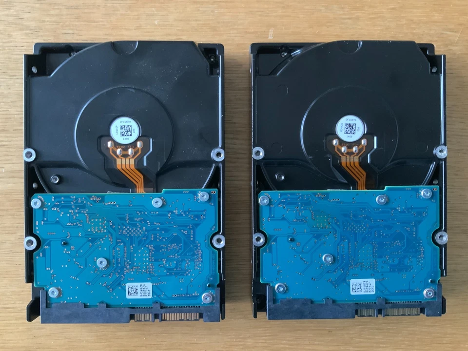 4TB Job Lot 2x 2TB Hitachi 7K3000 HUA723020ALA640 3.5" 7200RPM SATA HDD - Image 2 of 2