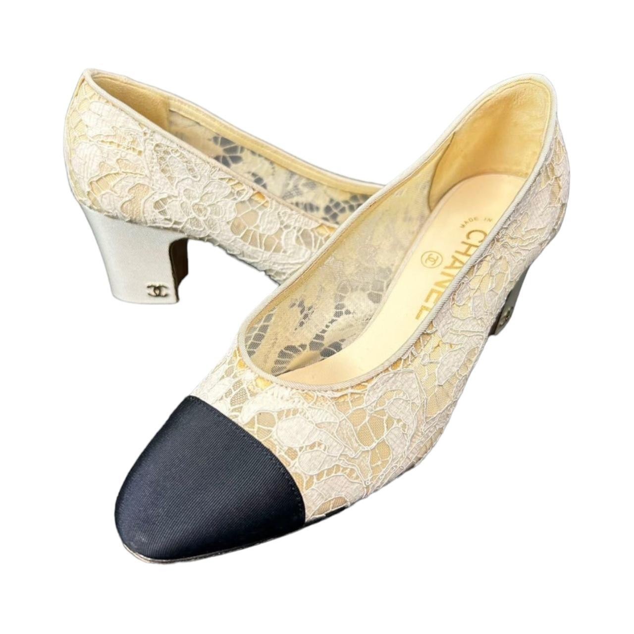 Chanel Lace with Grosgrain Toe Caps Pumps thumbnail 4