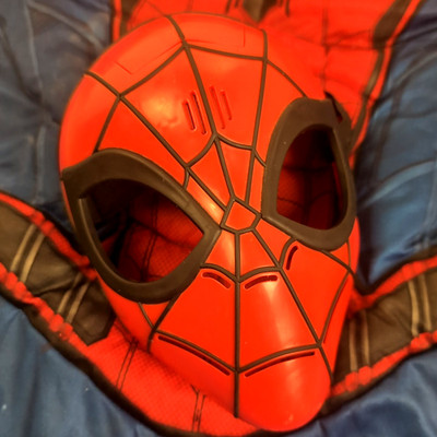 Rubies Spider-Man Muscle Halloween Costume With Sound Mask Youth Sz Medium MCU
